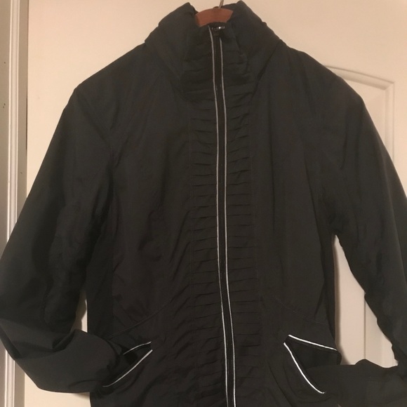 RARE Lululemon Back on Track Jacket 6 - Picture 2 of 8